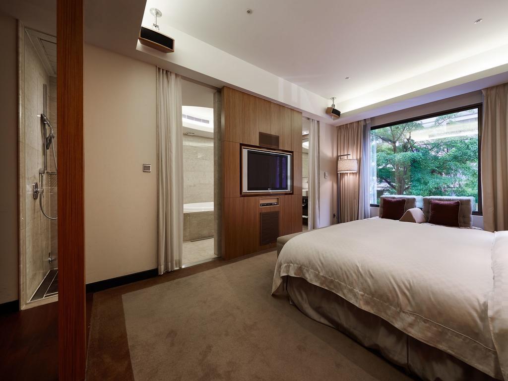 Tango Leisure Suite