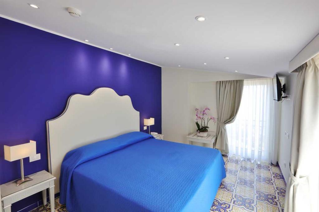 Deluxe Double Room with Sea View