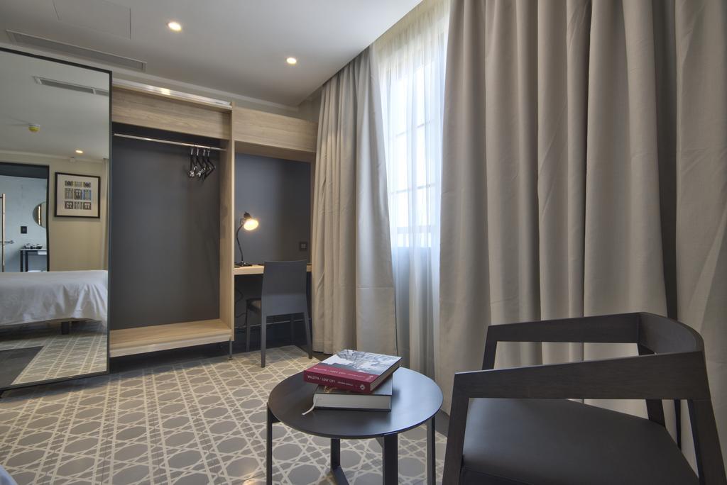 Junior Suite with Balcony