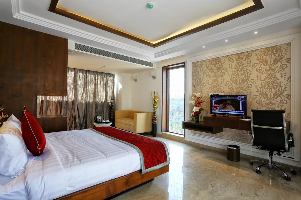 Executive King Room