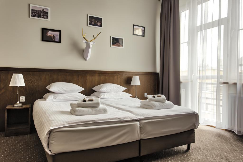 Classic Double or Twin Room with City View