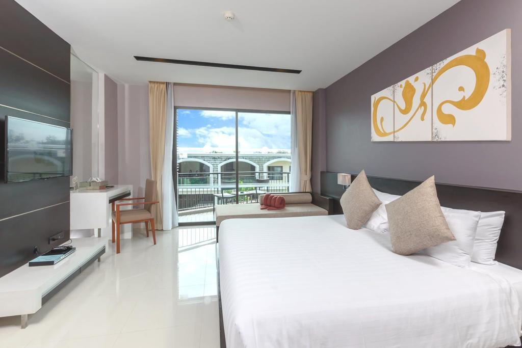 Deluxe Double or Twin Room