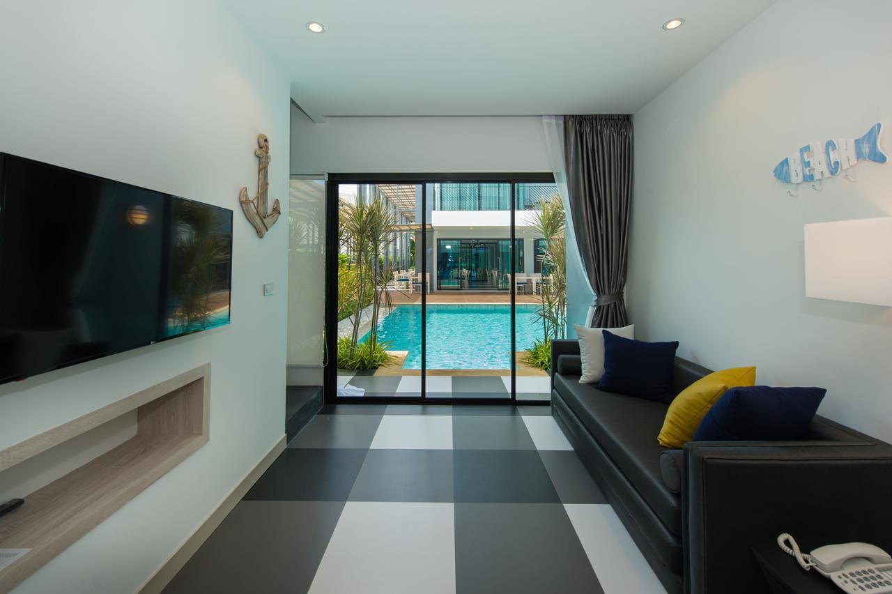 Duplex Pool Access