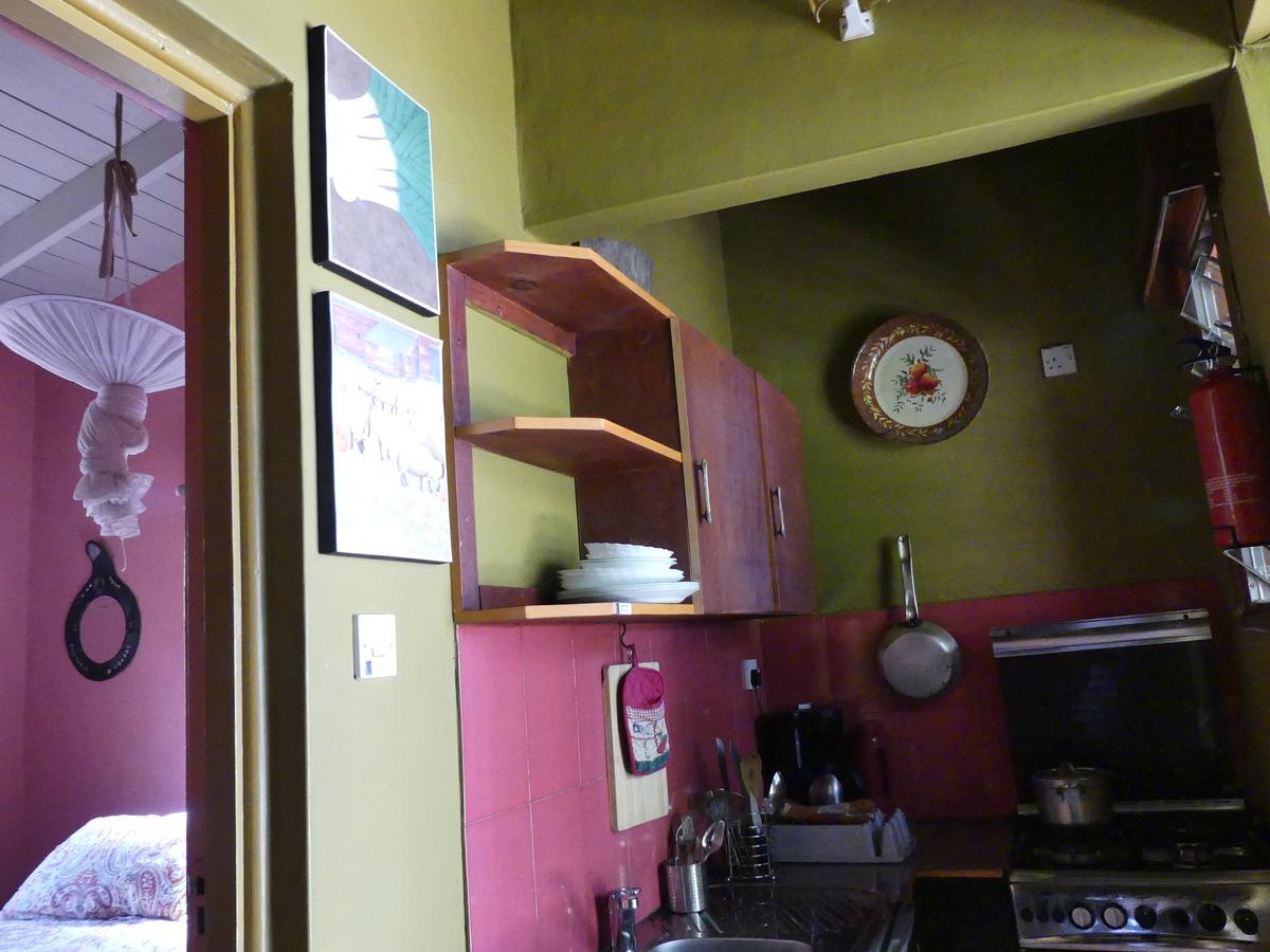 Deluxe Queen Studio