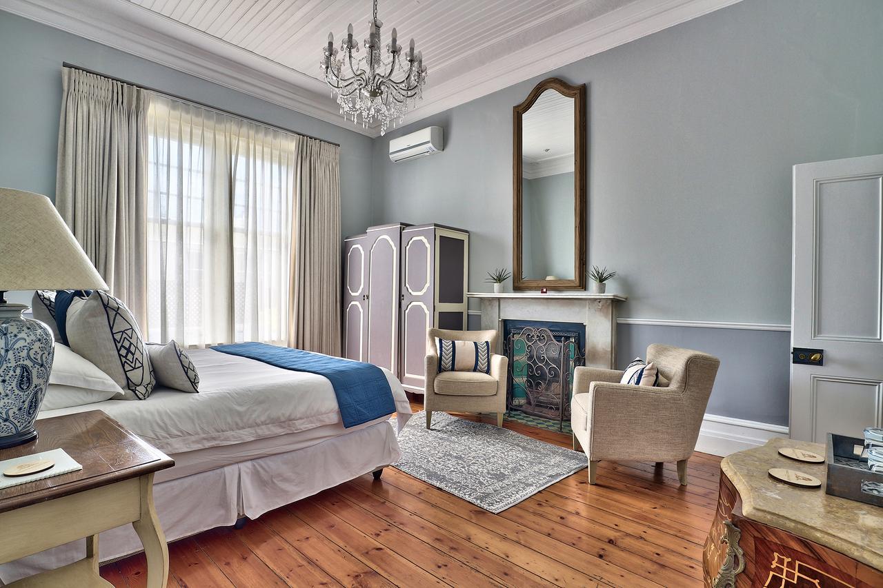 Luxury Double Room with Air Conditioning
