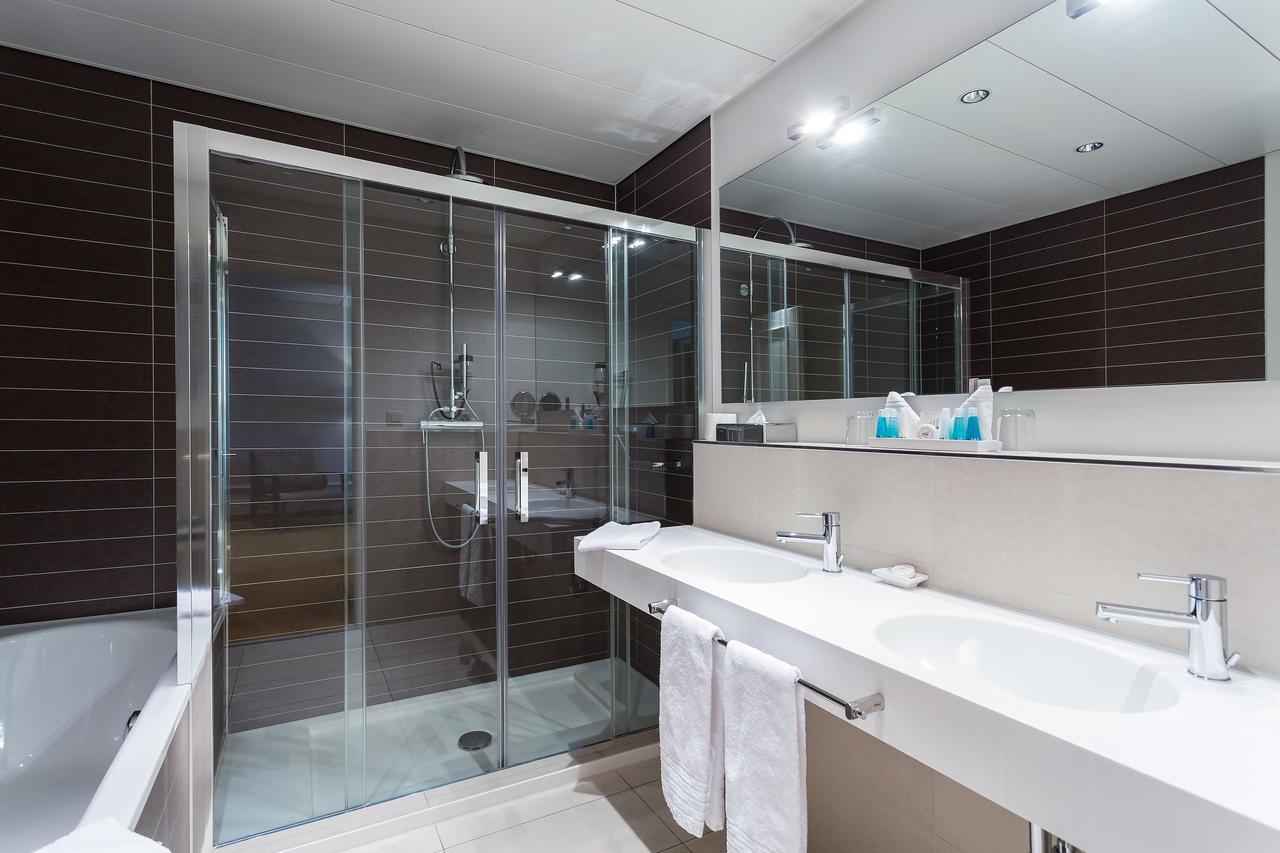 Double Deluxe Room