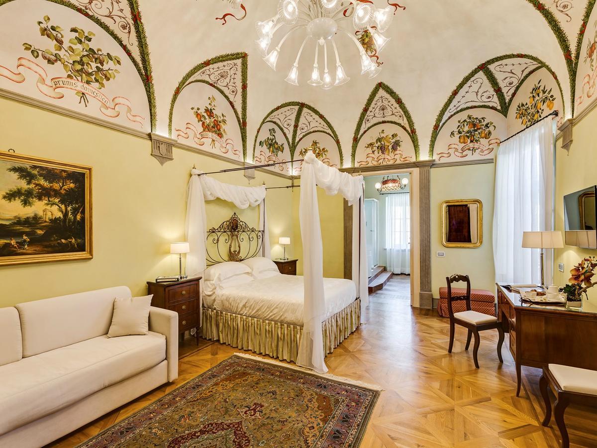 Junior Suite with Spa Bath