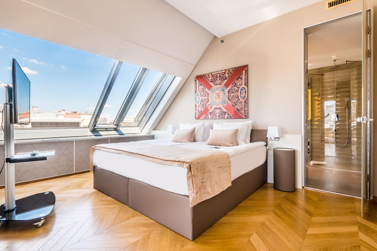 Basilica Suite with Terrace