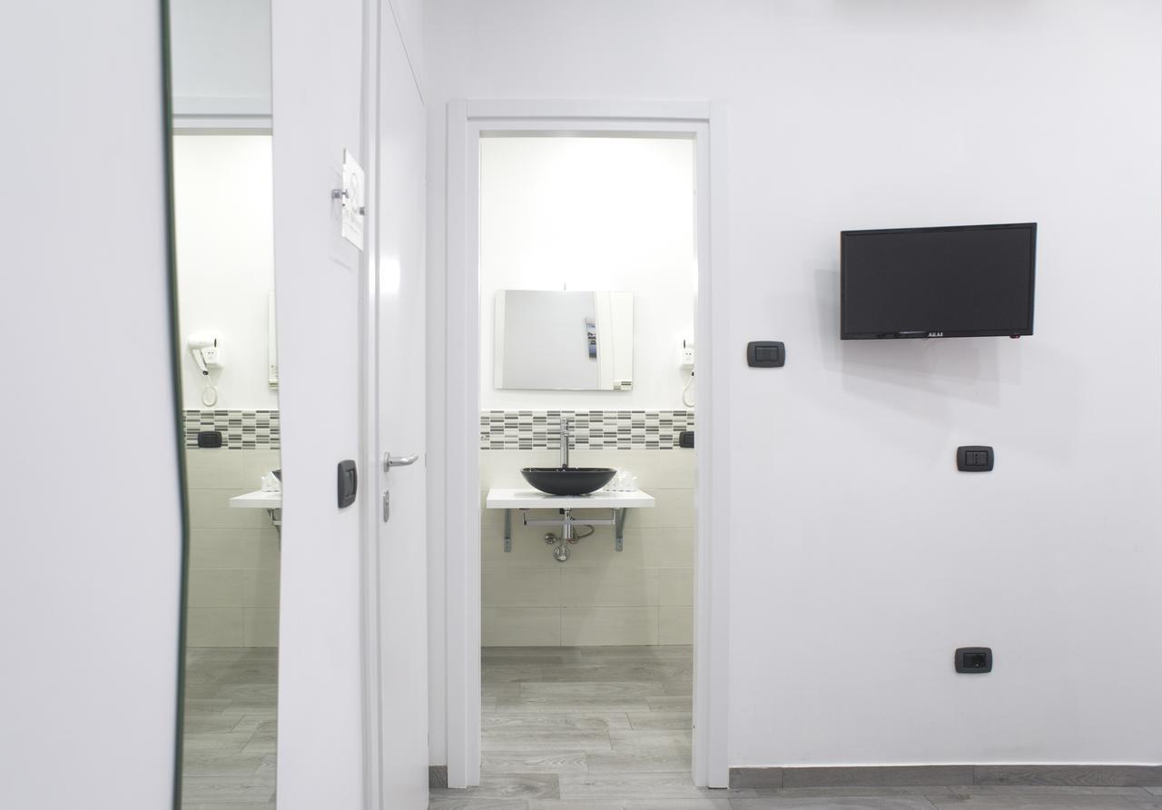 Single Room with Private Bathroom