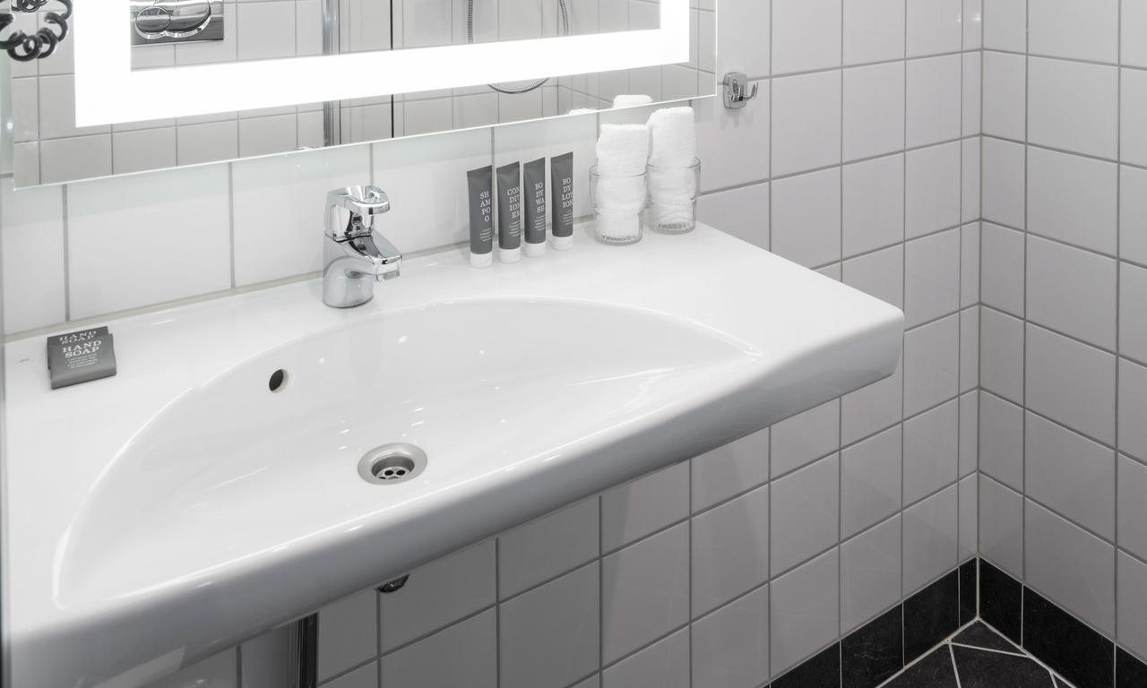 Standard Double Room,1434235030:JPEG