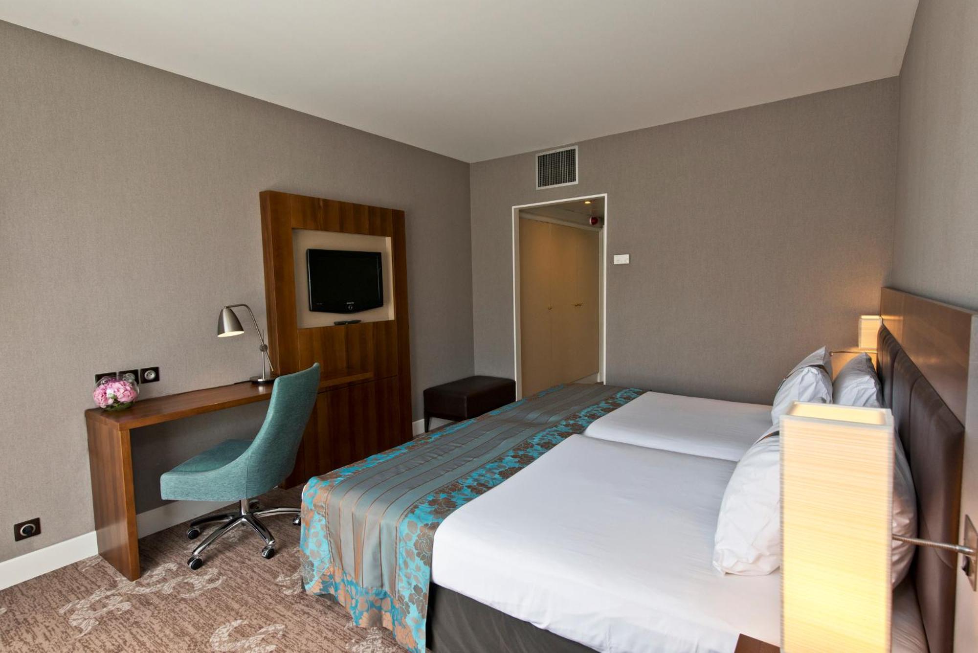 Standard Twin Room - Non-Smoking