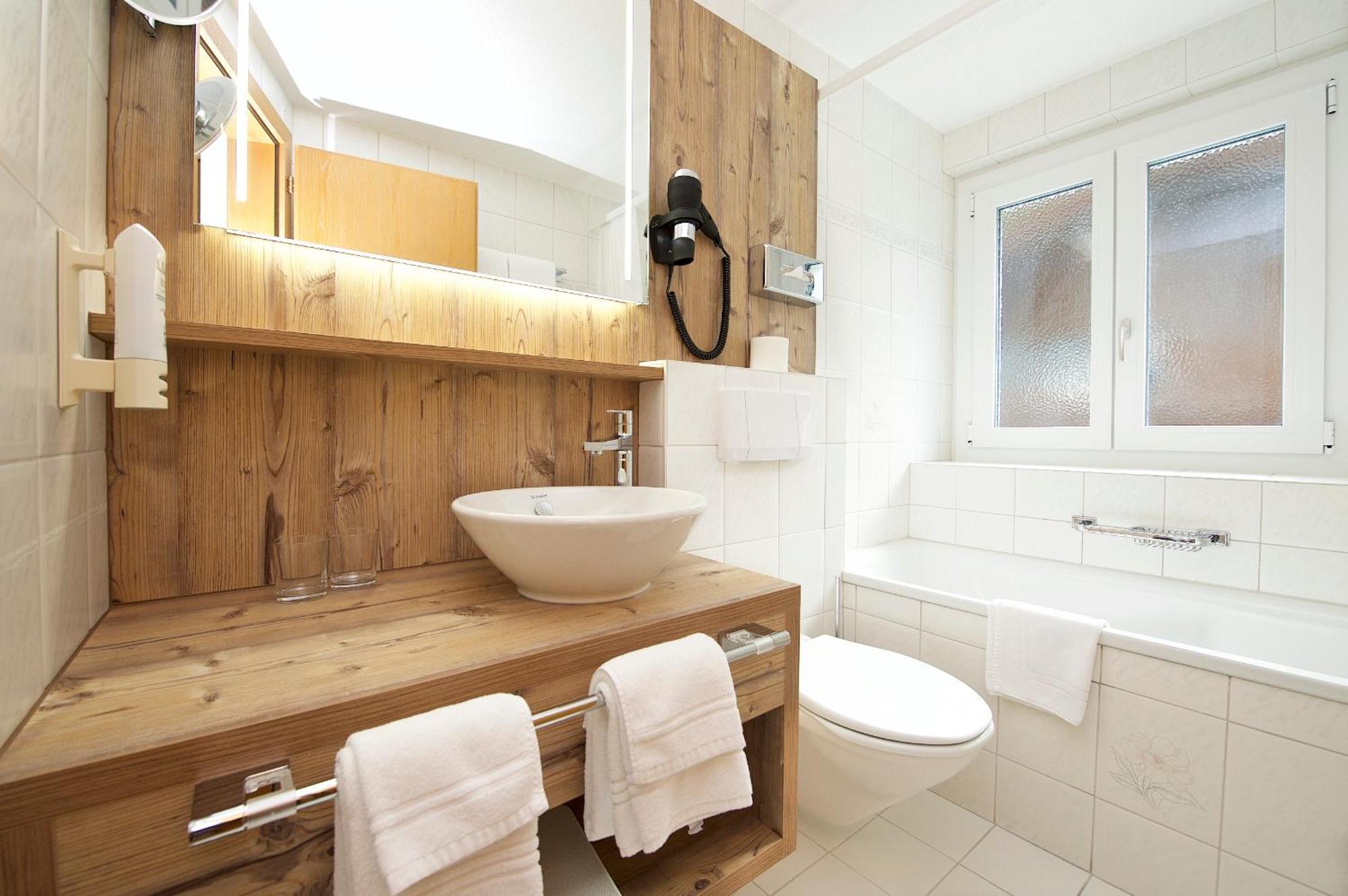 Deluxe Double Room with Matterhorn View
