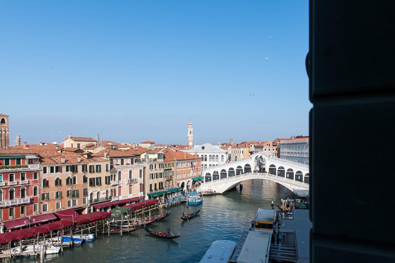 Junior Suite with Grand Canal/Rialto Bridge View,1227003179:JPEG