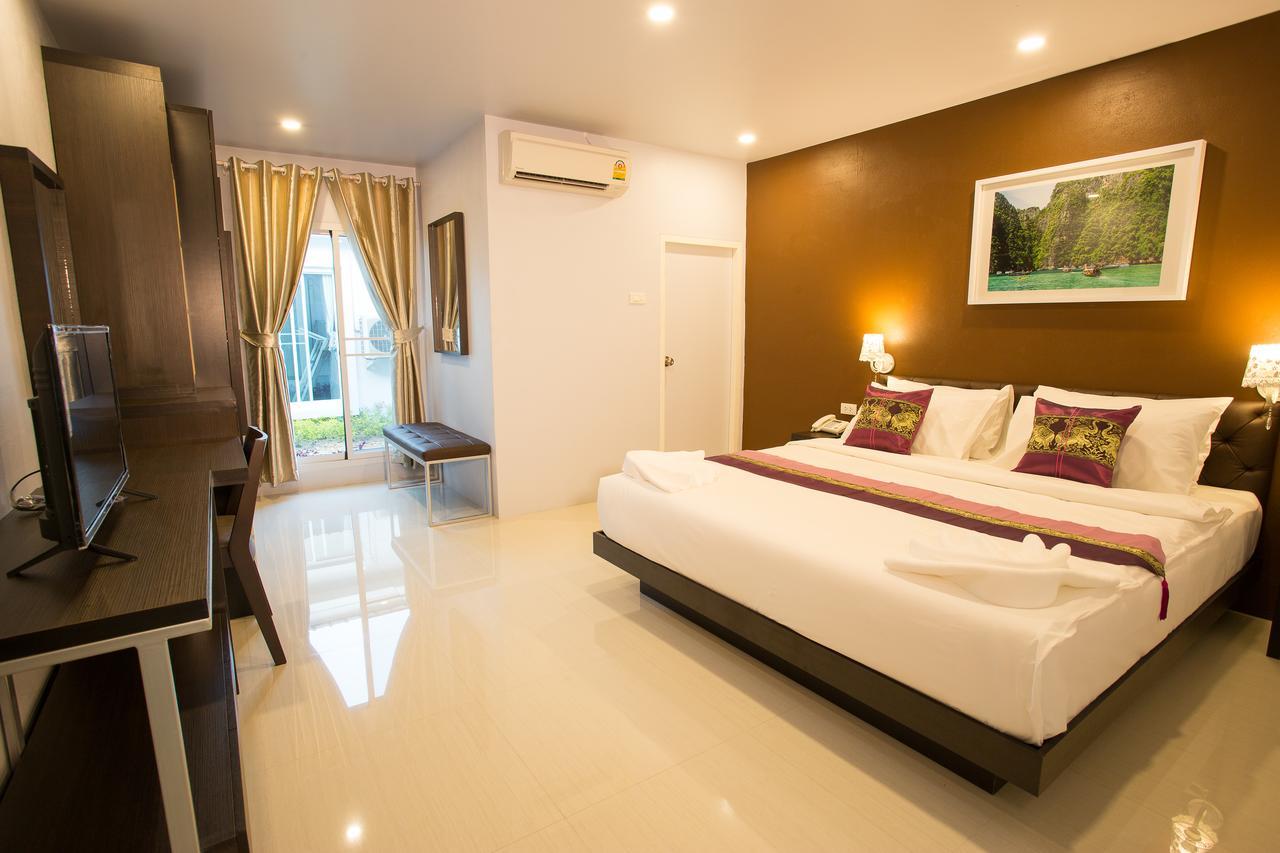 Superior King Room