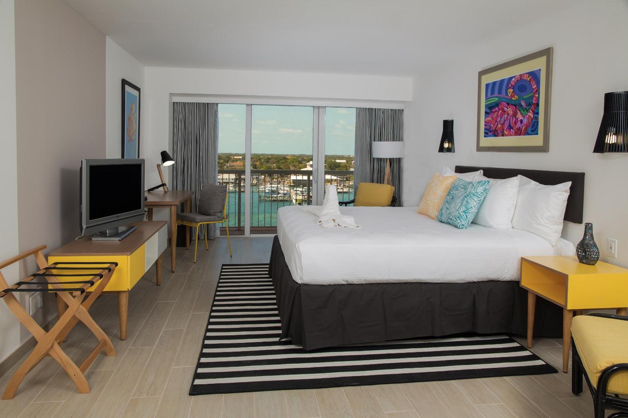 Harbor Deluxe Balcony King
