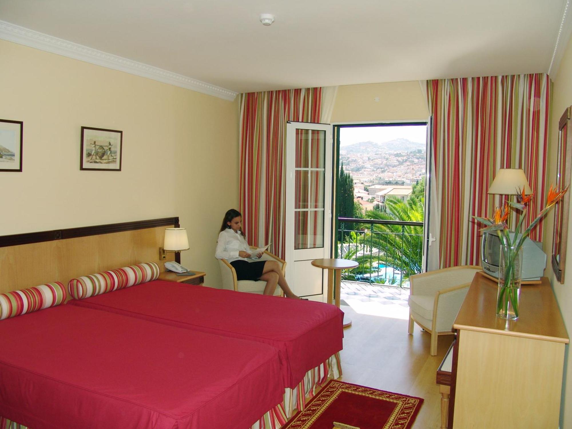 Double or Twin Room with Garden View