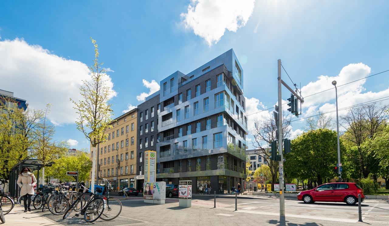 City Studio Large
