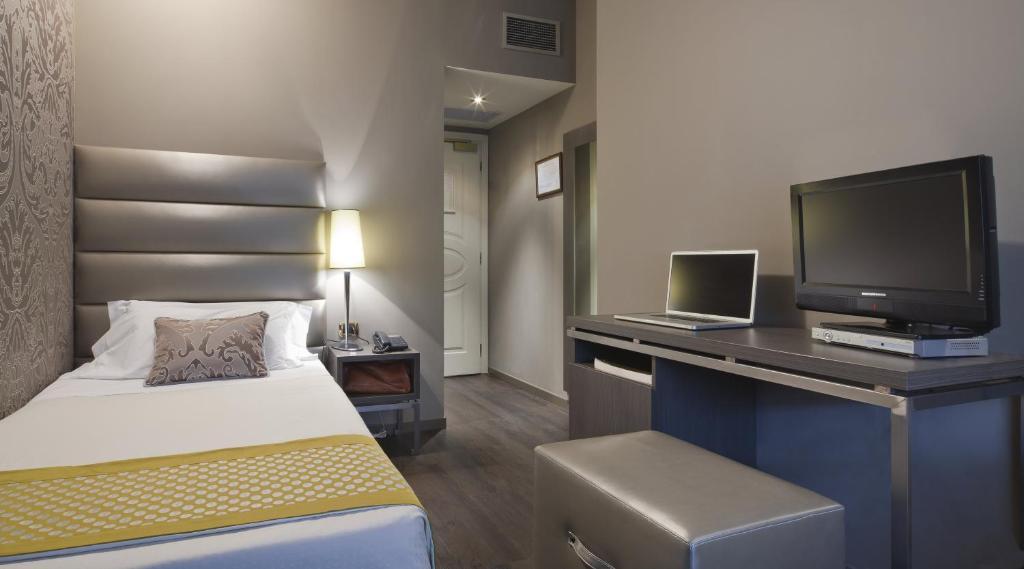Superior Single Room