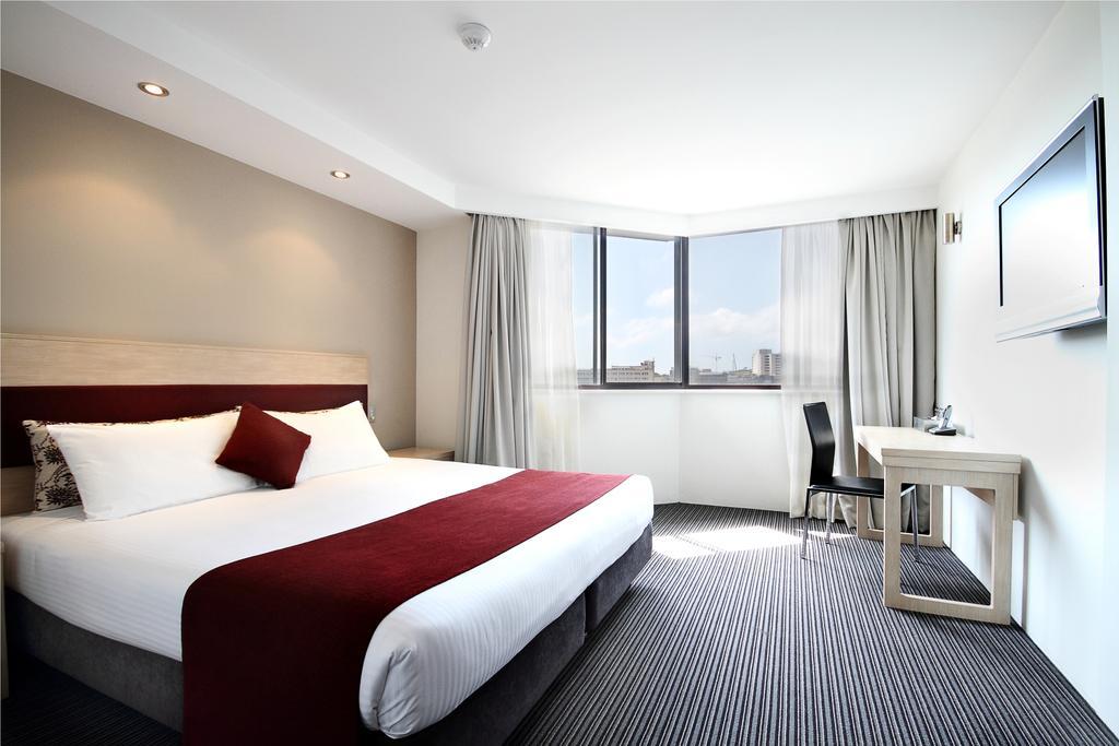 Superior King Room with Balcony,1439905816:JPEG