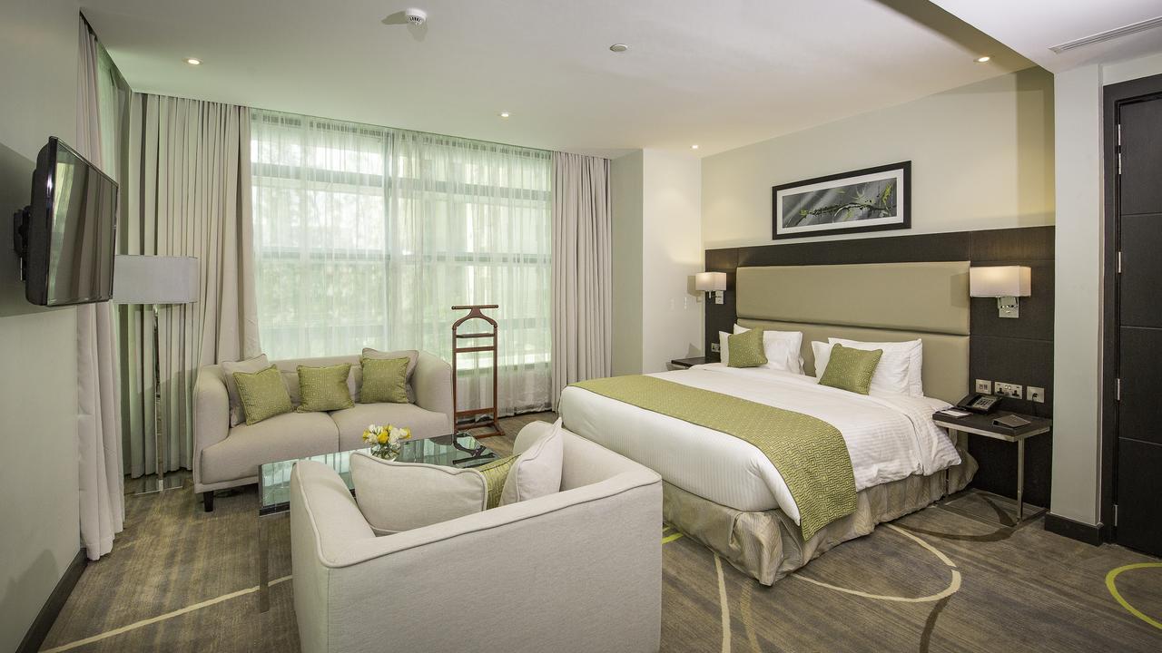 Executive Room 1 King Bed