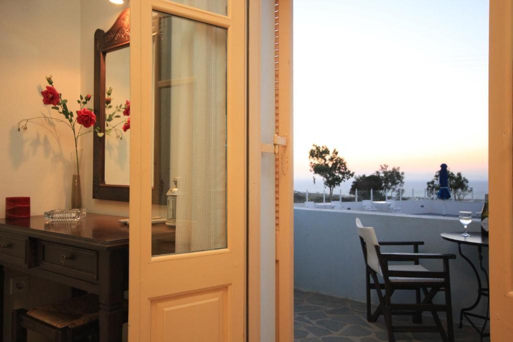 Studio with Sea View (3 Adults)
