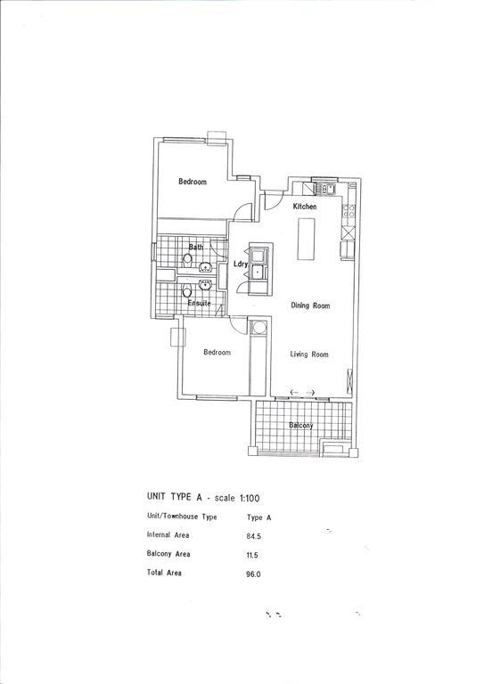 Deluxe Two-Bedroom Apartment with Two Bathrooms