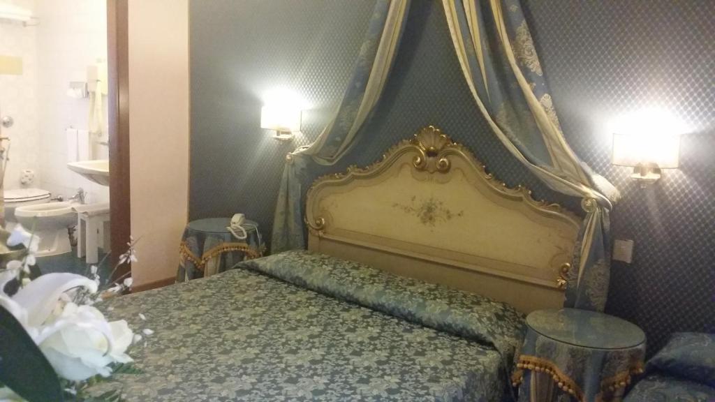 Double or Twin Room with Canal View