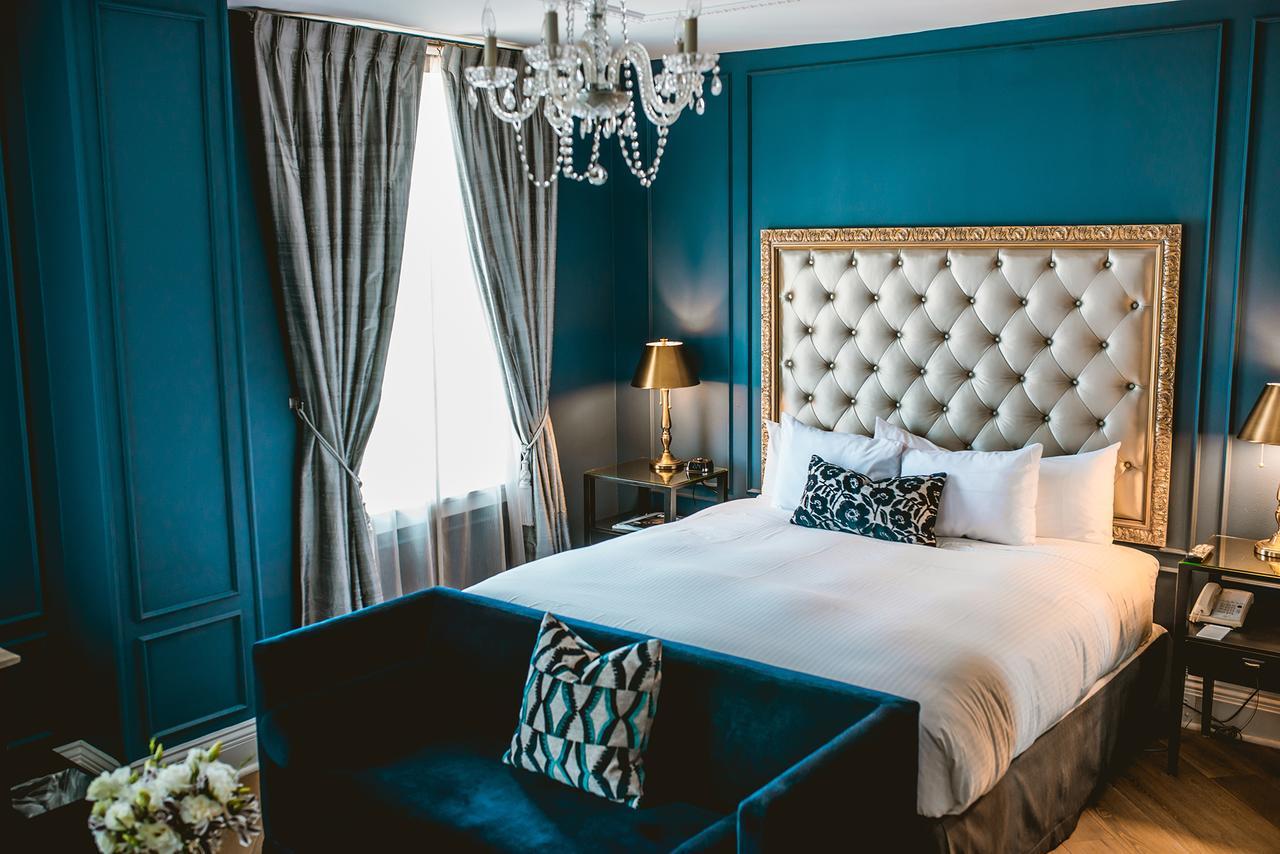 Luxury King Room