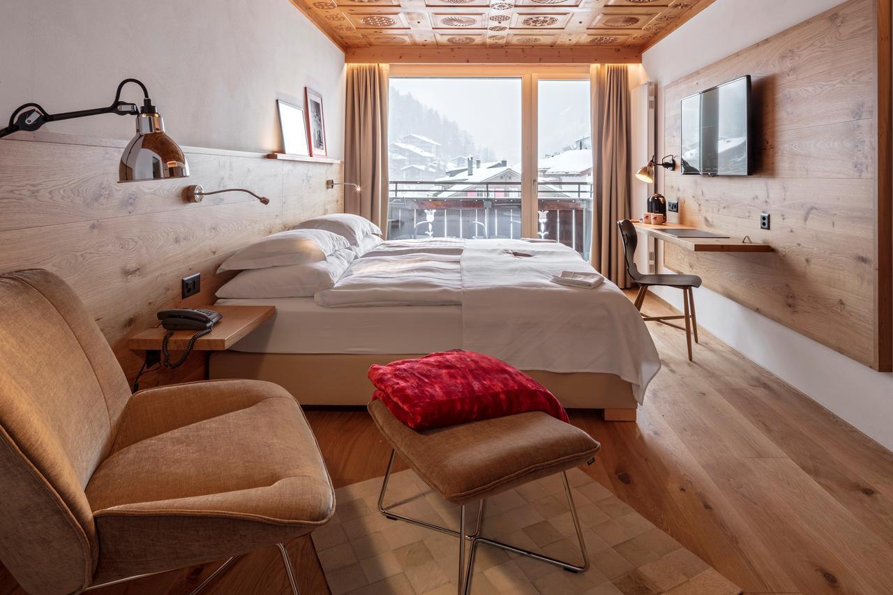 Deluxe Double Room with Matterhorn View