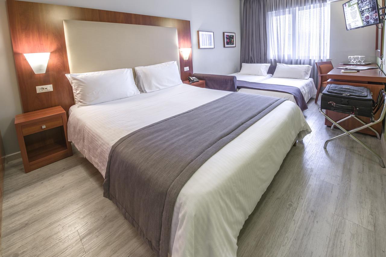Family triple room