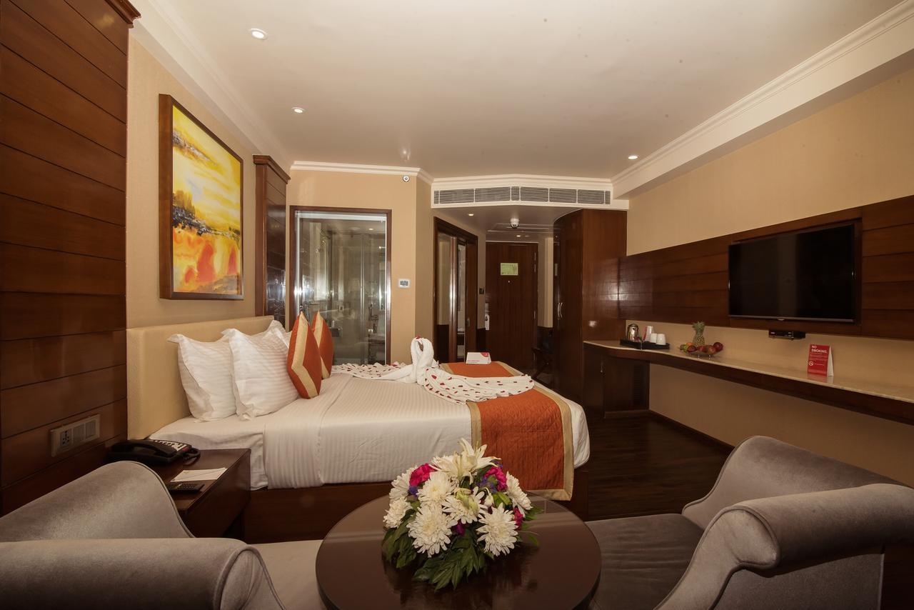 Deluxe Double or Twin Room:Enjoy Happy Hours with 1+1 offer on Alcoholic Beverages
