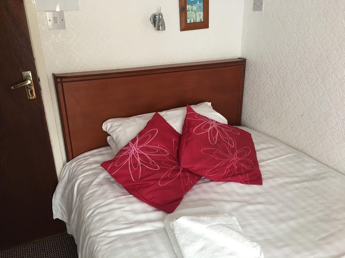 Large Single Room
