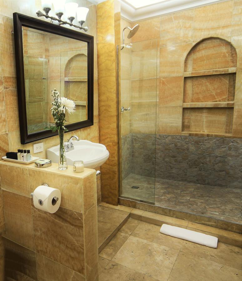 King Executive Suite