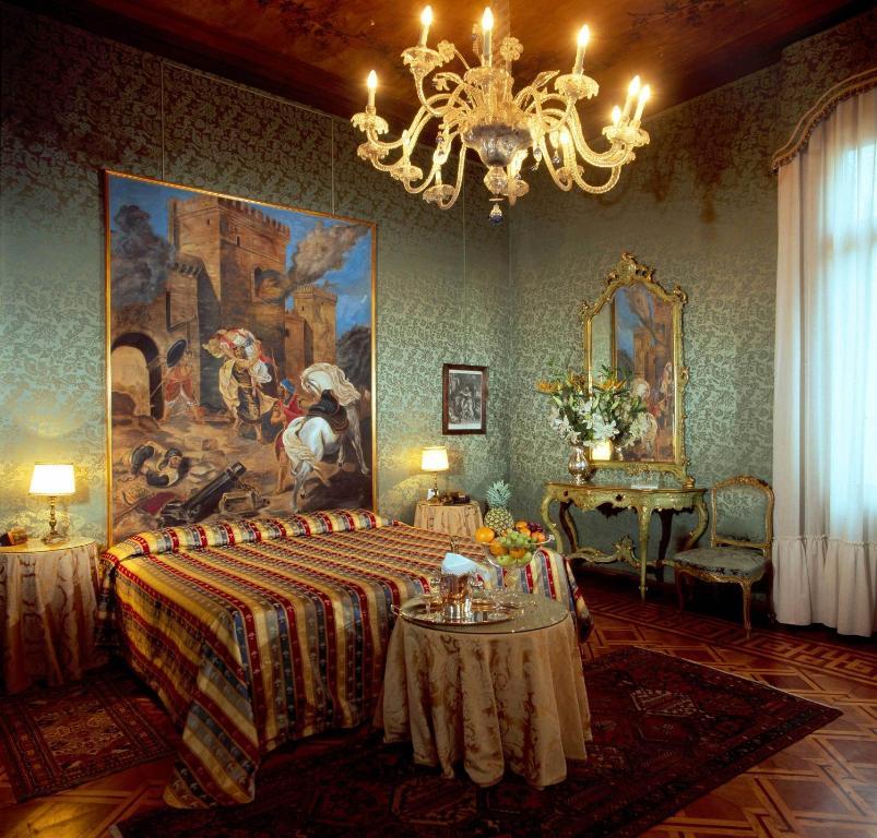 Junior Suite,73458680:JPEG