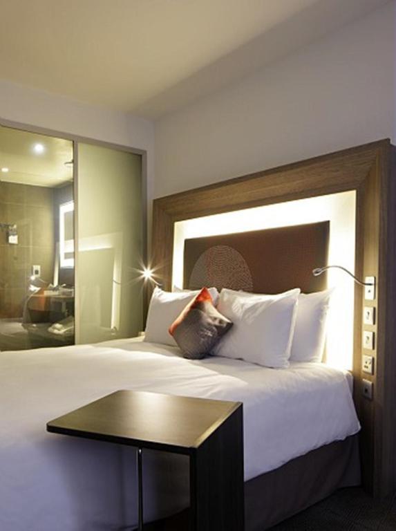 Executive Queen Room