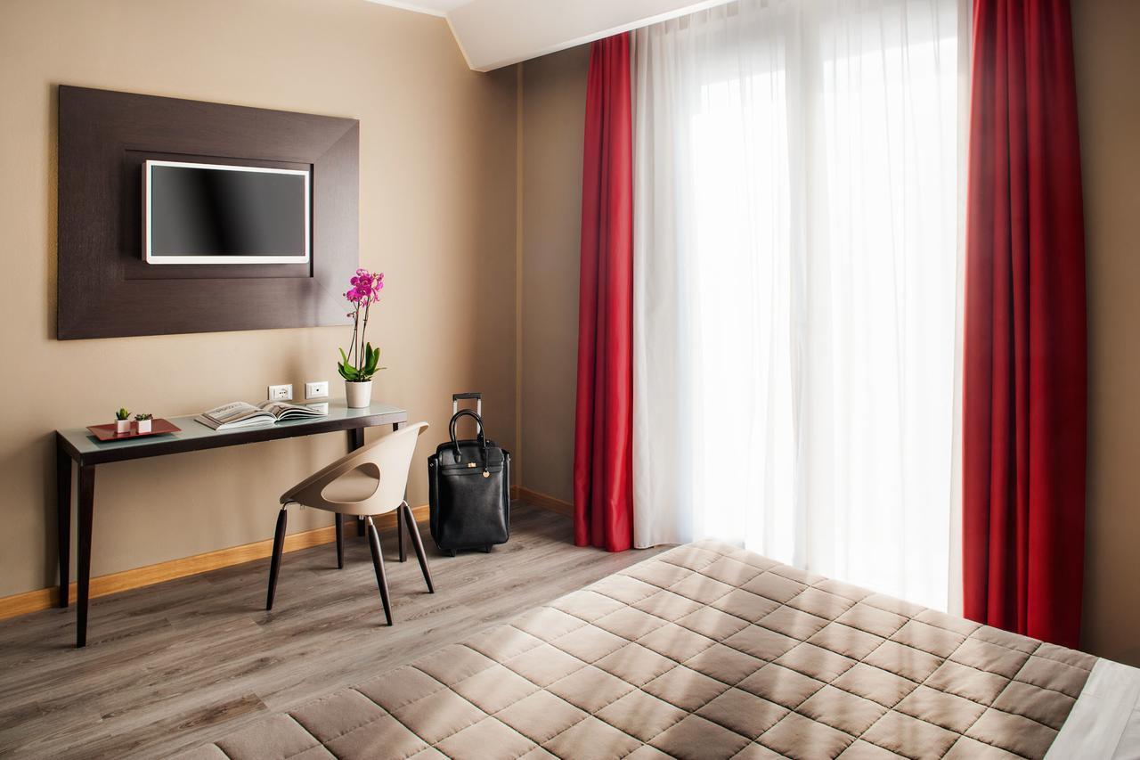 Twin Room with Balcony