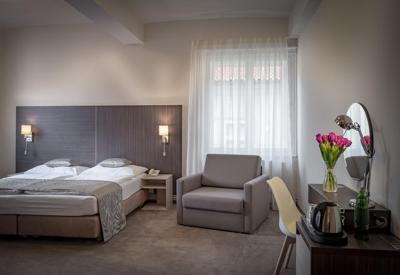 Double or Twin Room with Extra Bed (3 Adults)