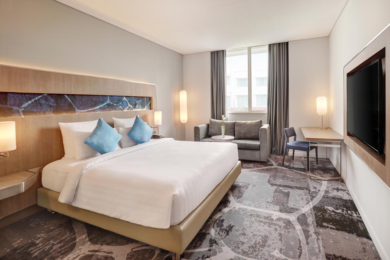 Premier Floor Deluxe King Room,654186606:JPEG