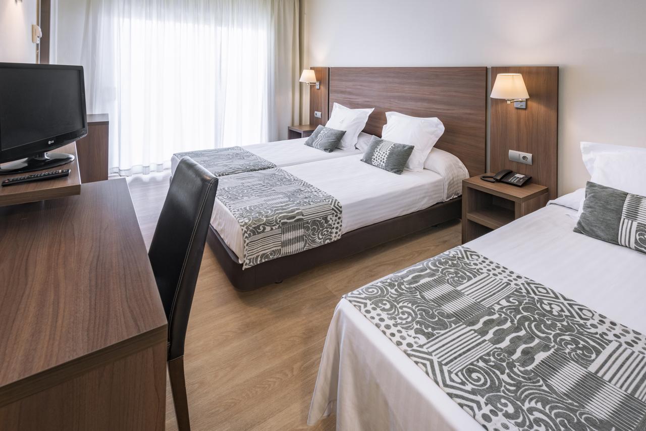 Triple Room (3 Adults)