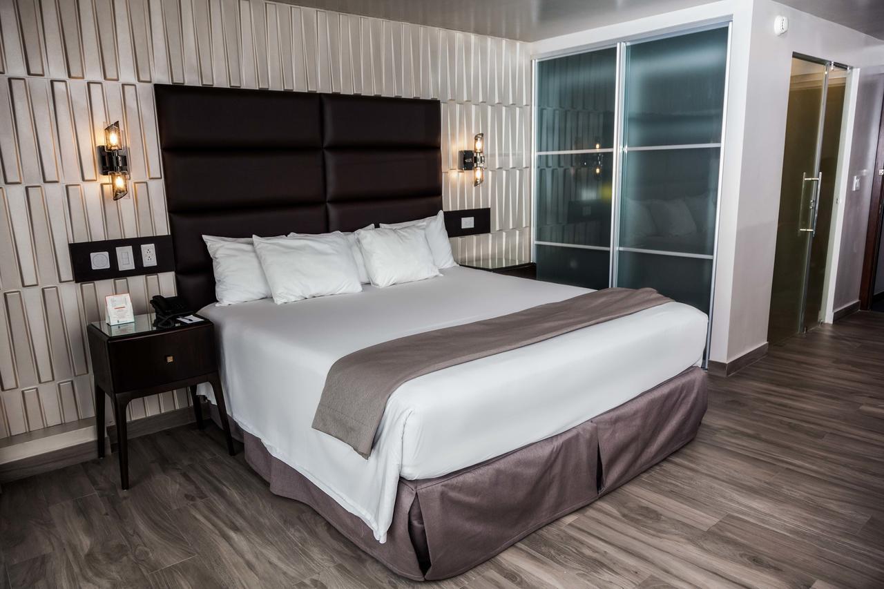 Superior King Room with Bay View