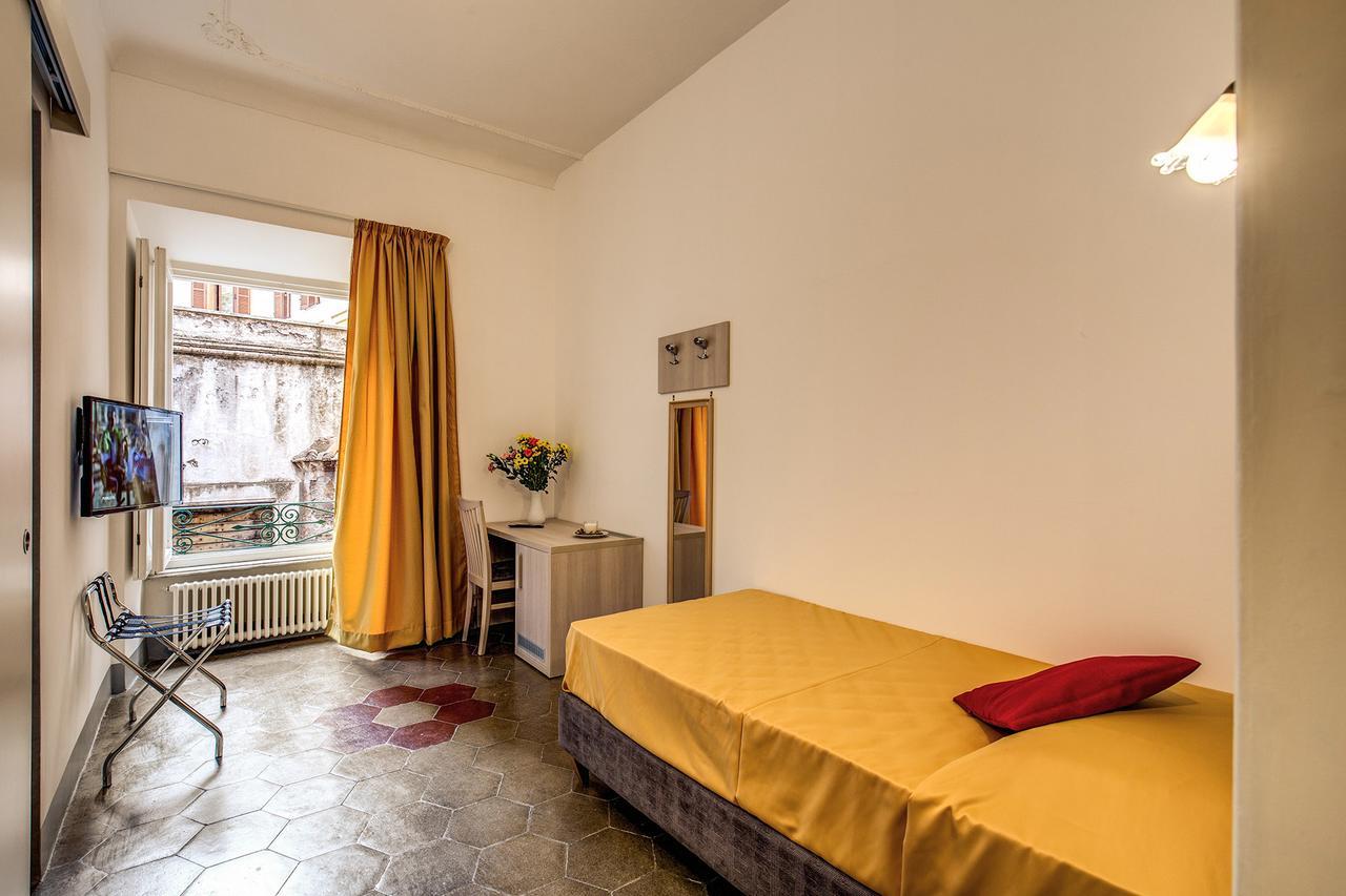 Single Room with Private External Bathroom