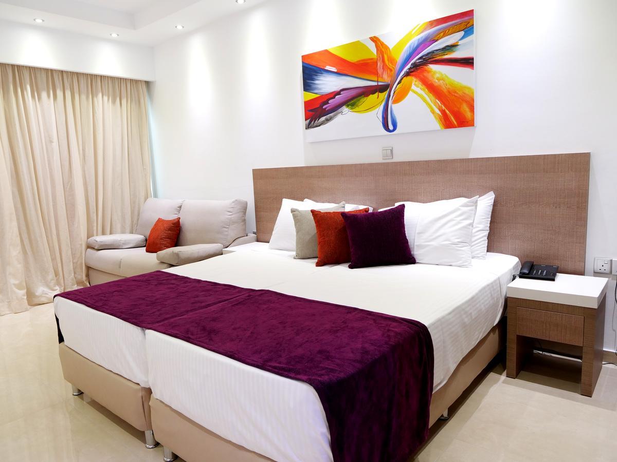 Superior Family Room with Sea View (2 Adults + 2 Children)