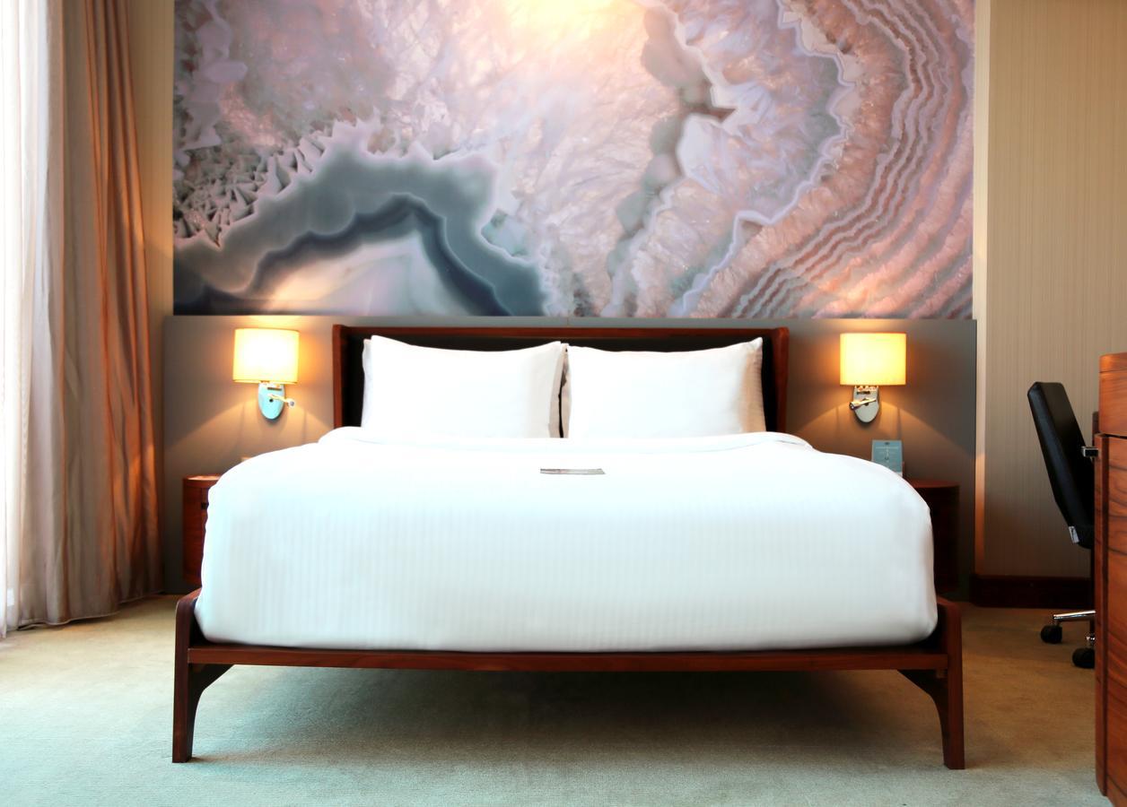 Deluxe Room with King Bed