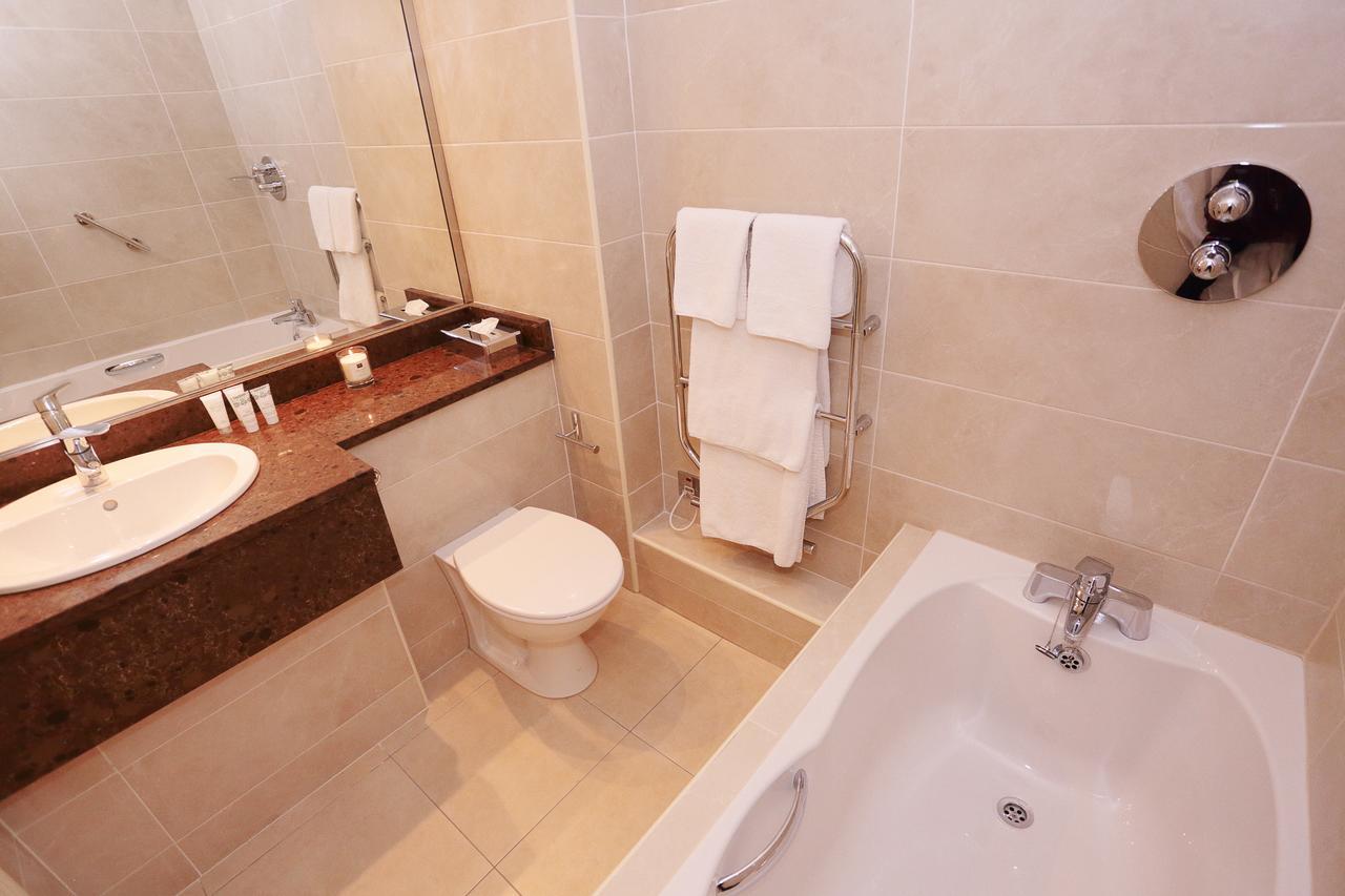 Double & single bedded room