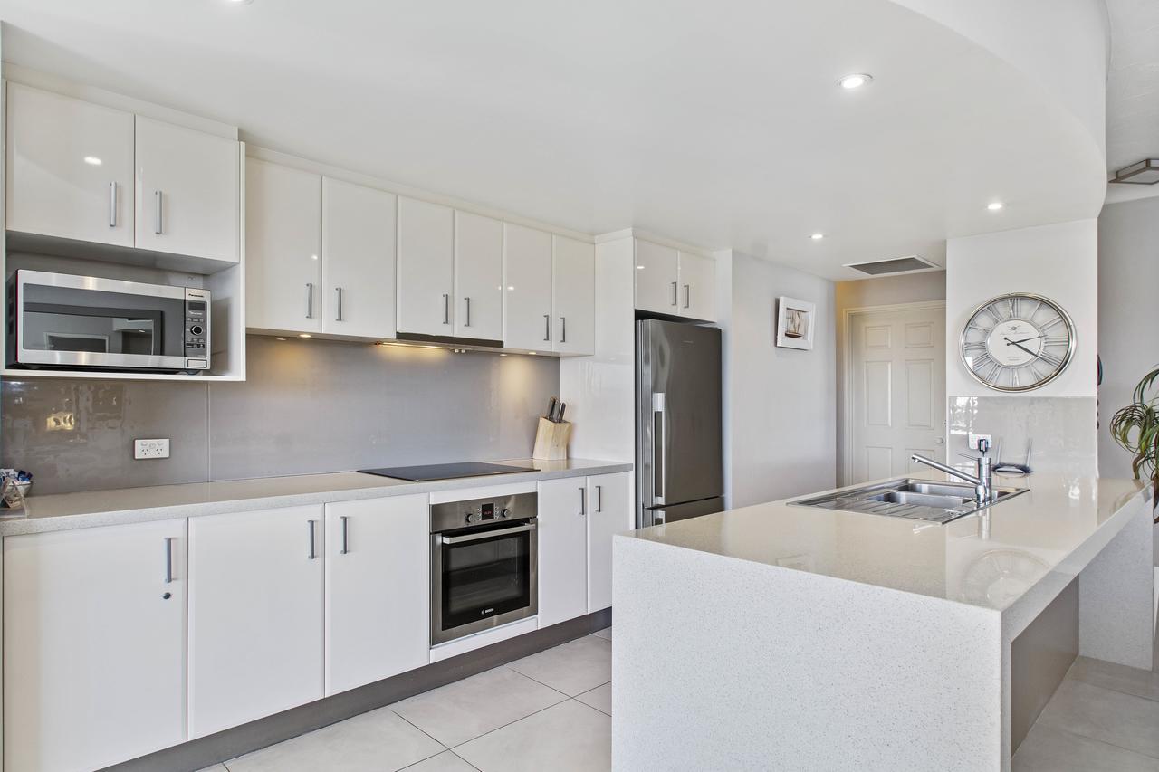 One-Bedroom Classic Apartment with Ocean View,666483534:JPEG