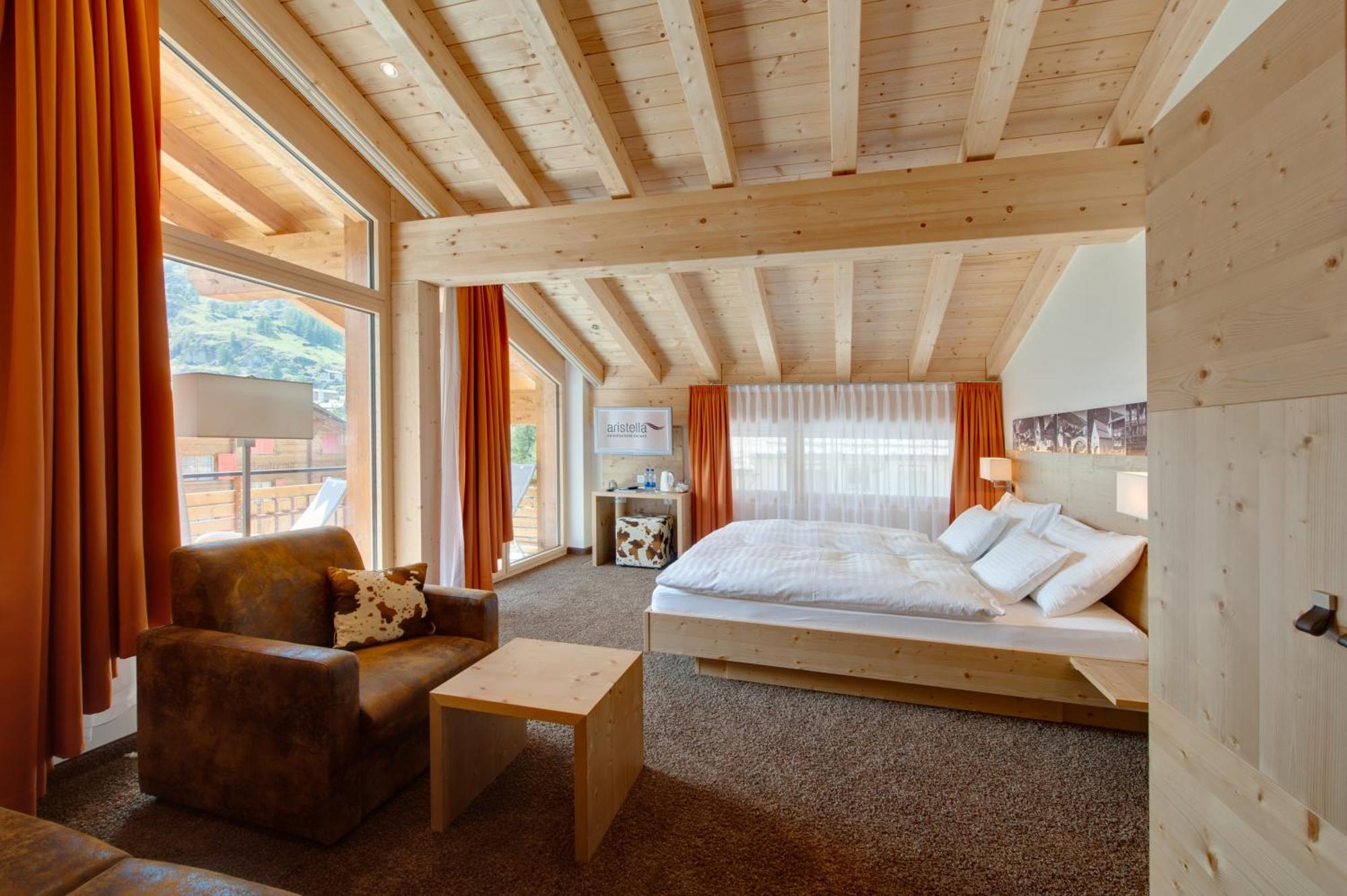 Deluxe Double Room with Matterhorn View
