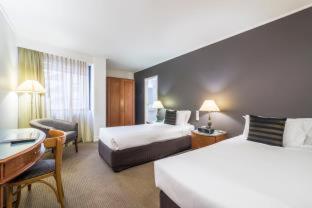 Standard Twin Room (Unserviced)