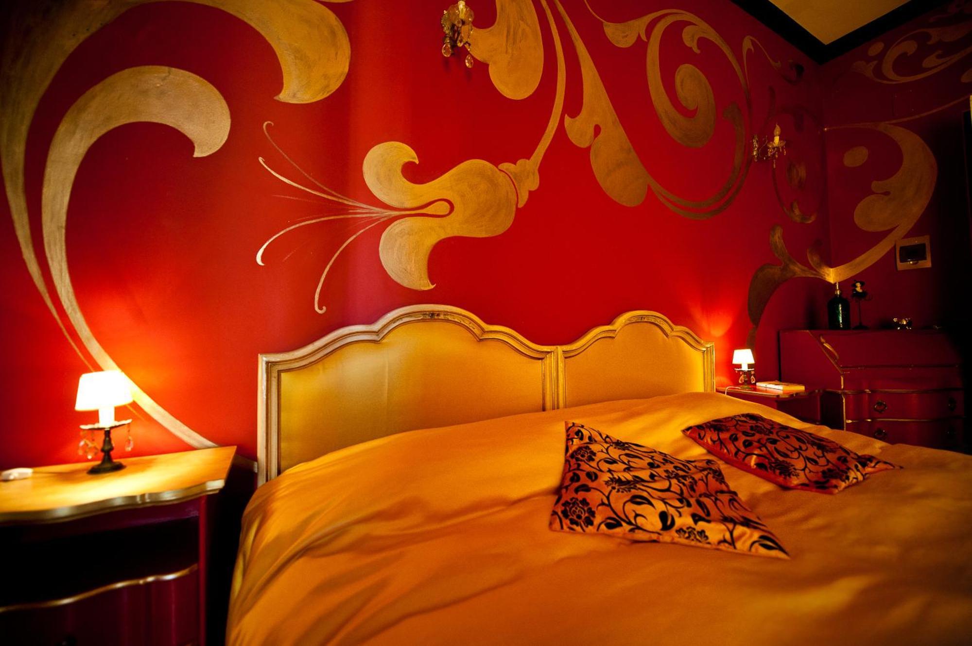 Standard Double Suite