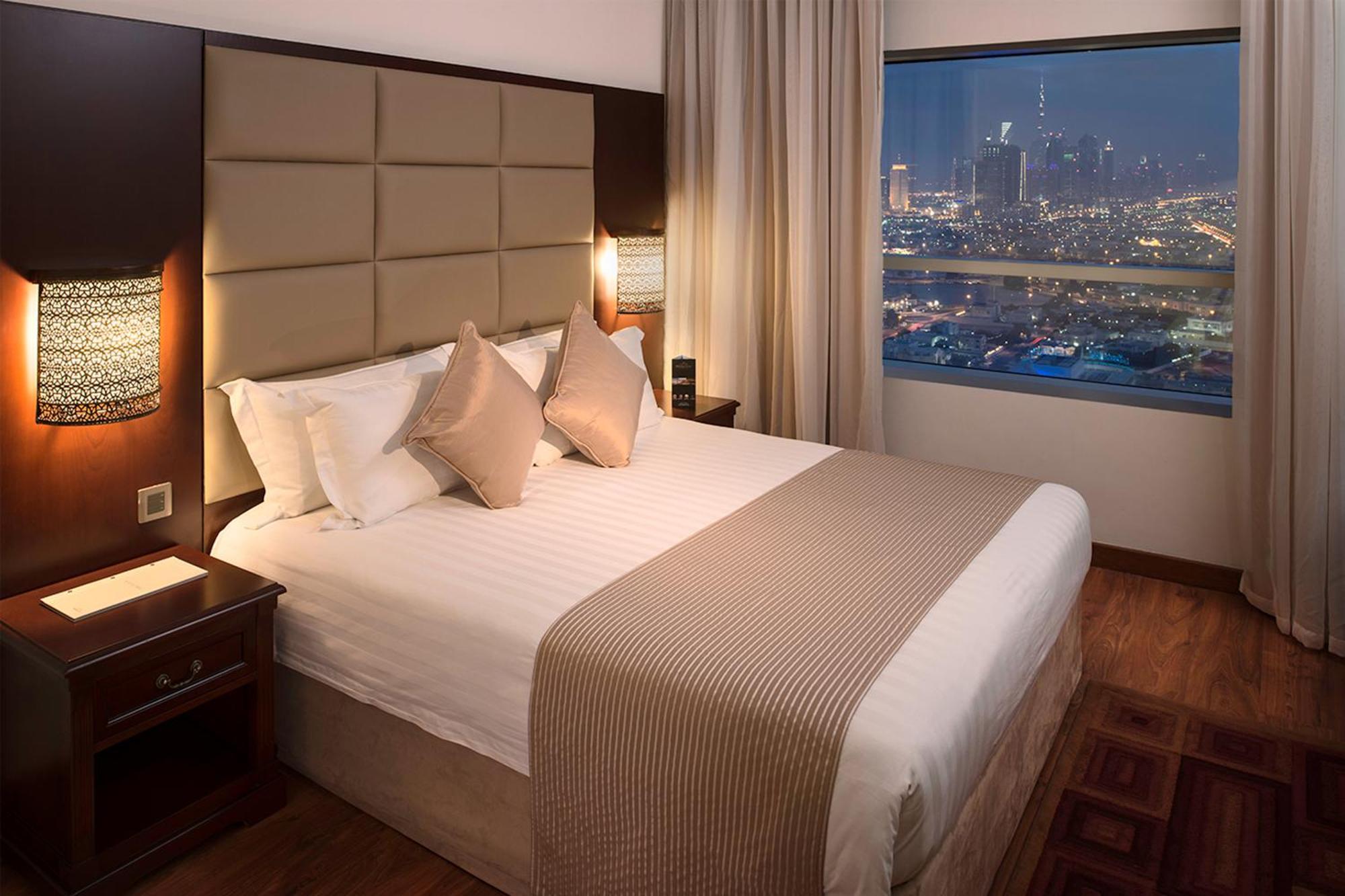 Skyline Economy Room