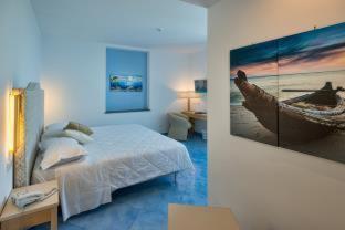 King Room with Spa Bath